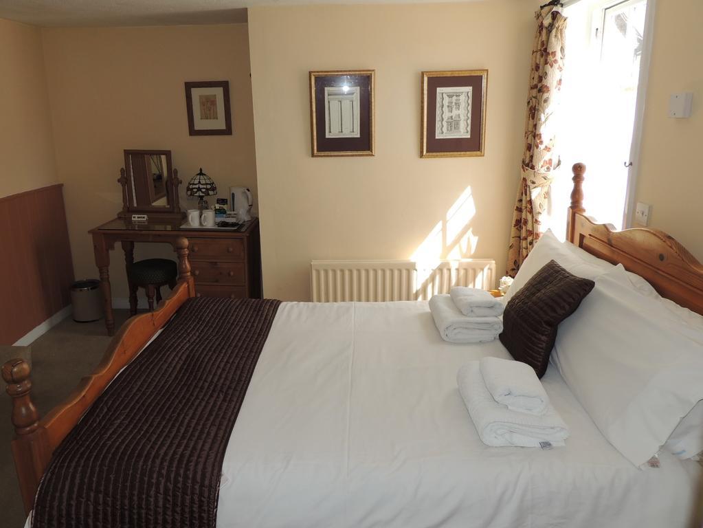 Railway Hotel Faversham Room photo
